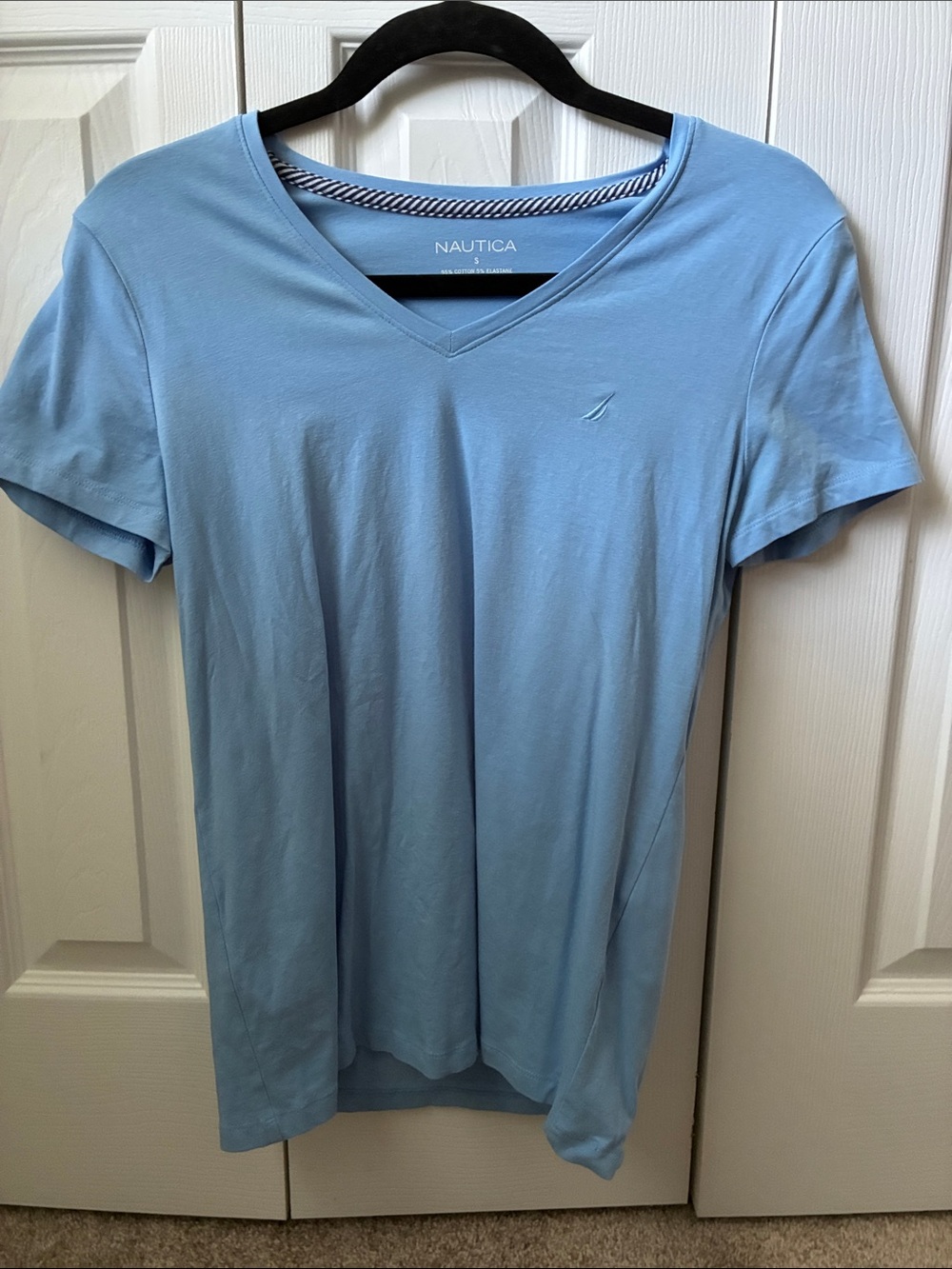 Nautica Ladies Light Blue V-Neck Short Sleeve Tee